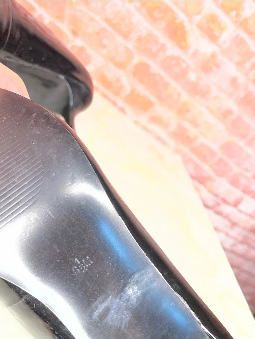 Vintage Guess Black Patent Leather Kitten Heels